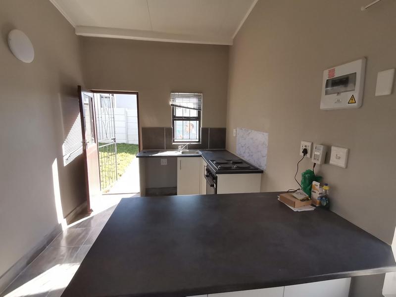 To Let 2 Bedroom Property for Rent in Fisantekraal Western Cape